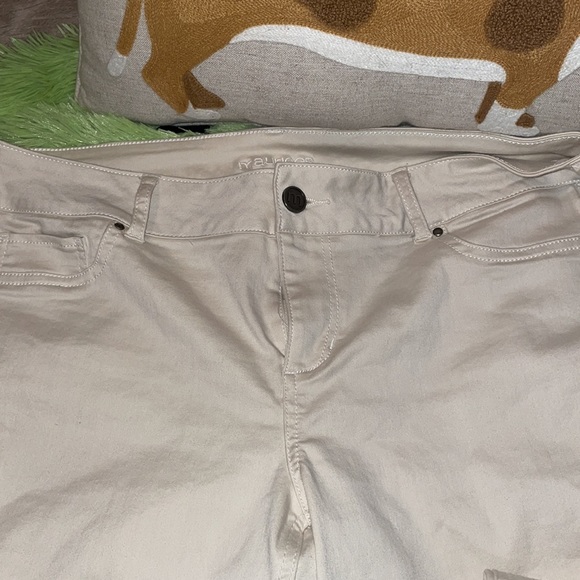 Maurice’s Skinny Jeans - Picture 2 of 4